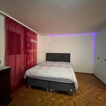 Cosy Side דירה *