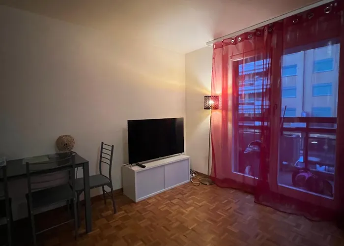 Апартаменты Cosy Side Монтрё