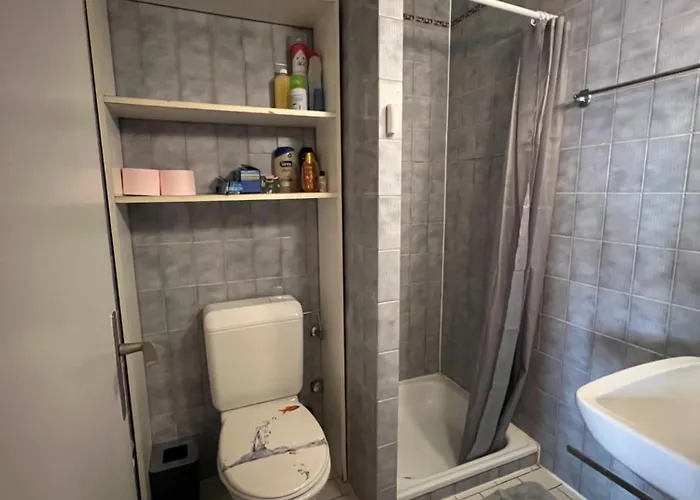 Cosy Side Монтрё